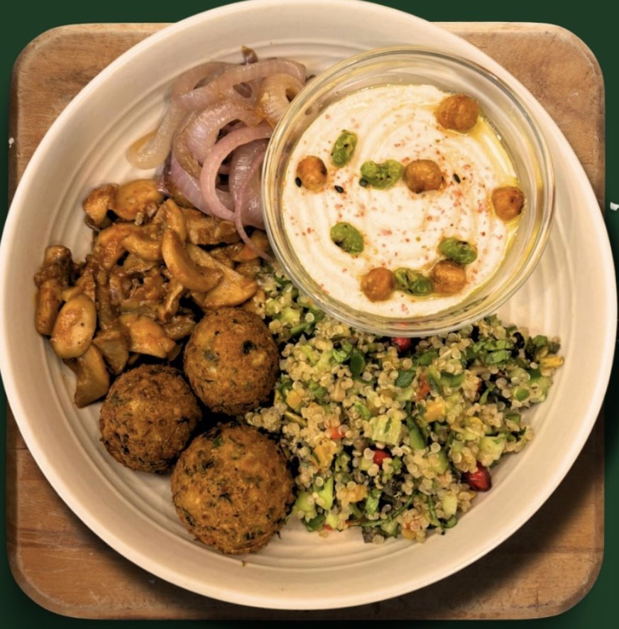 Falafel platter with hummus, quinoa tabbouleh and sautéed mushrooms